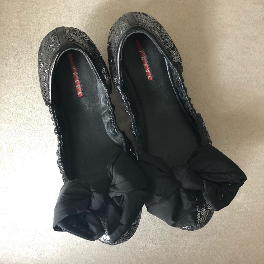 Authentic Prada Bow Flats with grey sequin size 40